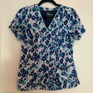 BLUE LEOPARD PRINT SCRUB TOP